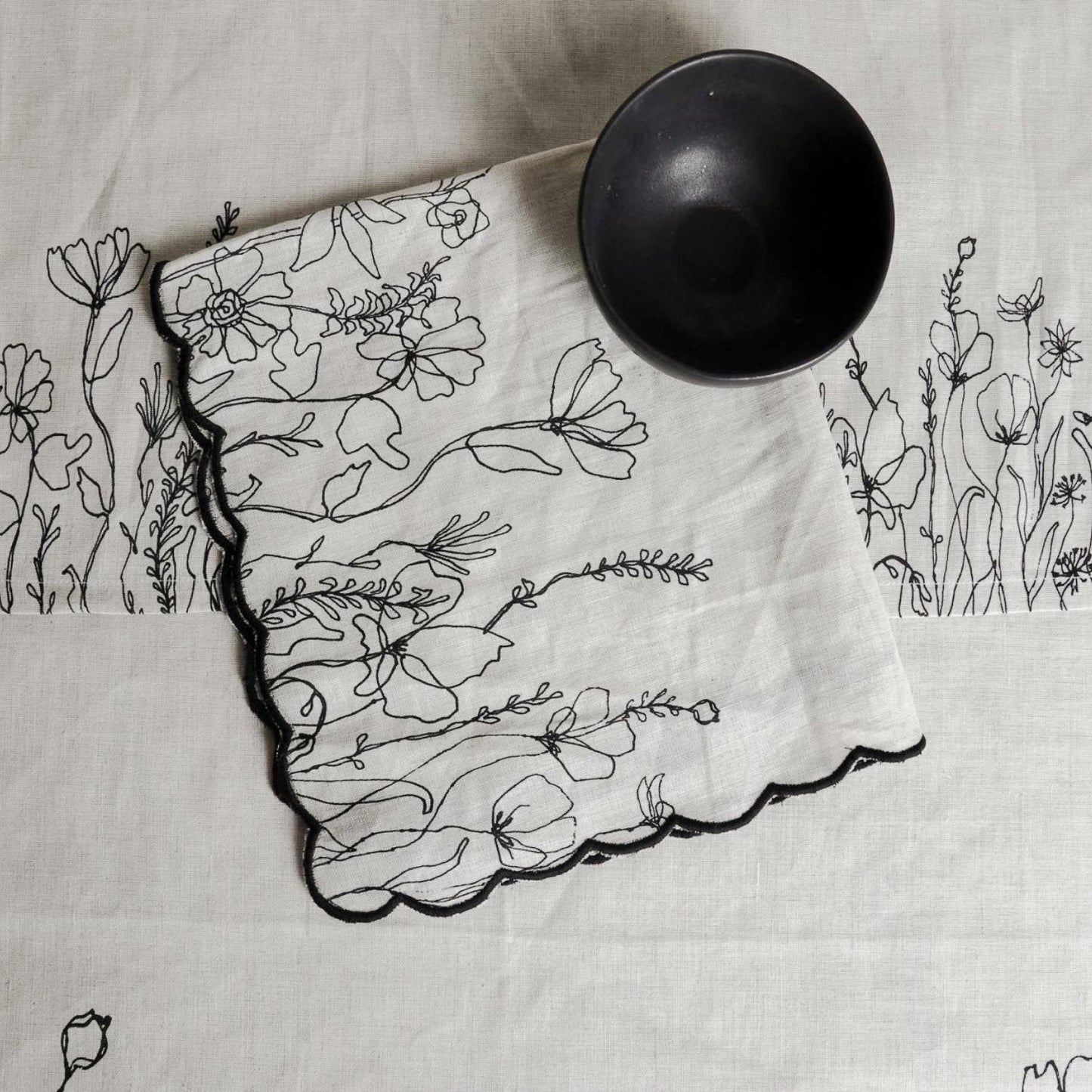 Scallop Flora Fields Cotton Napkins (Set of 4)